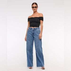 Abercrombie & Fitch Curve Love Low Rise Ultra Loose Jean Medium Raw Hem Size 26S